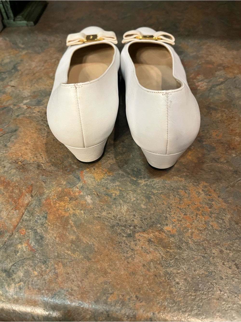 SALVATORE FERAGAMO 9 1/2 vintage flats iconic Vara bow gold tab 3133 - Picture 4 of 11